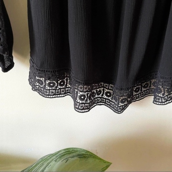 Embroidered shirt - Picture 3 of 8